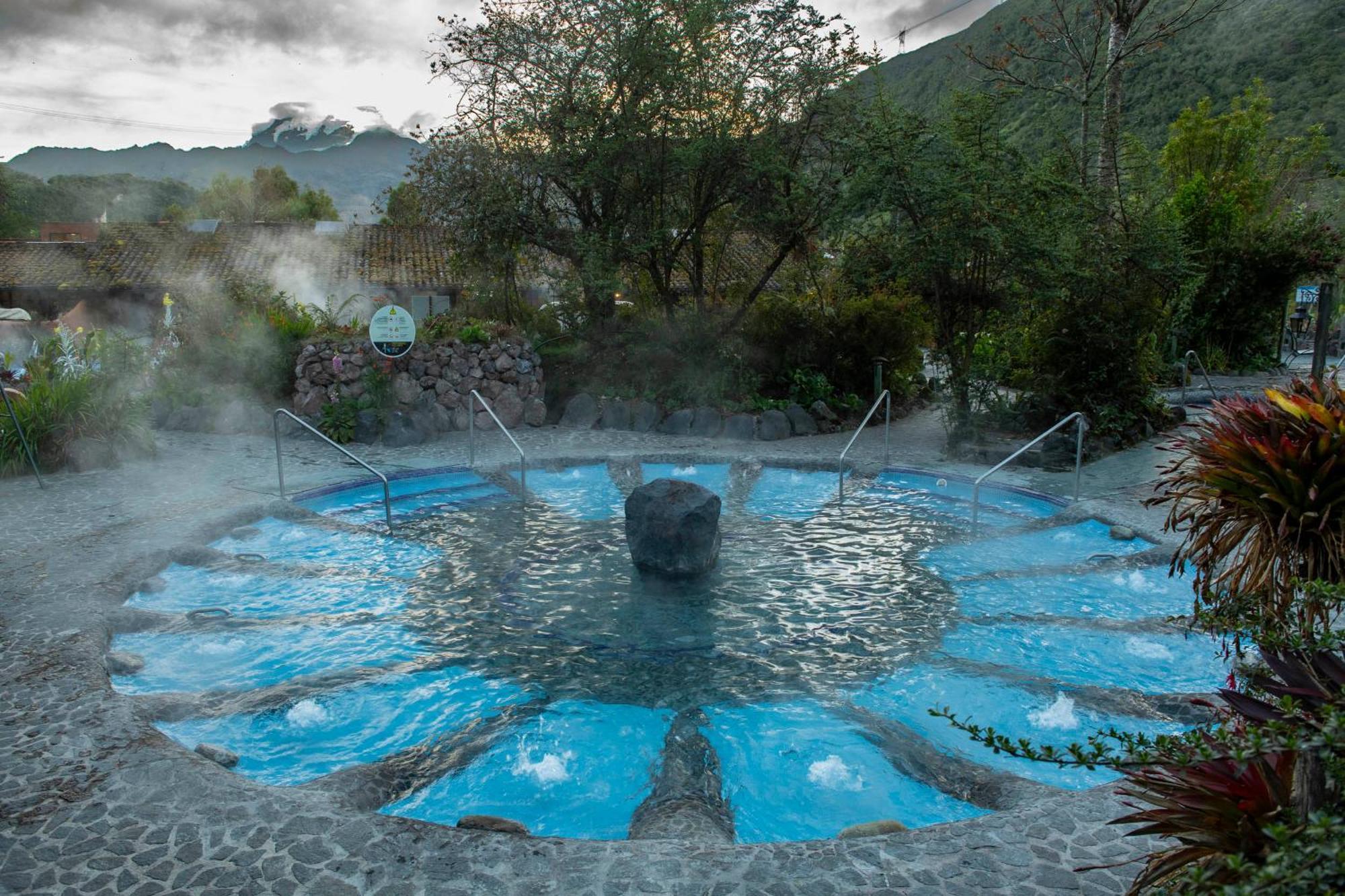 Termas De Papallacta Zewnętrze zdjęcie Hot springs in Baños