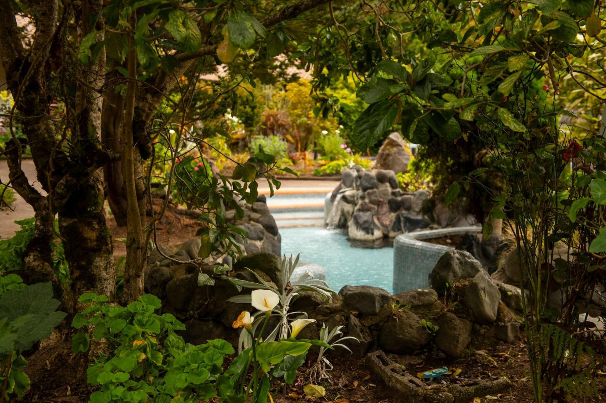 Termas De Papallacta Zewnętrze zdjęcie Hot springs in Baños, Ecuador